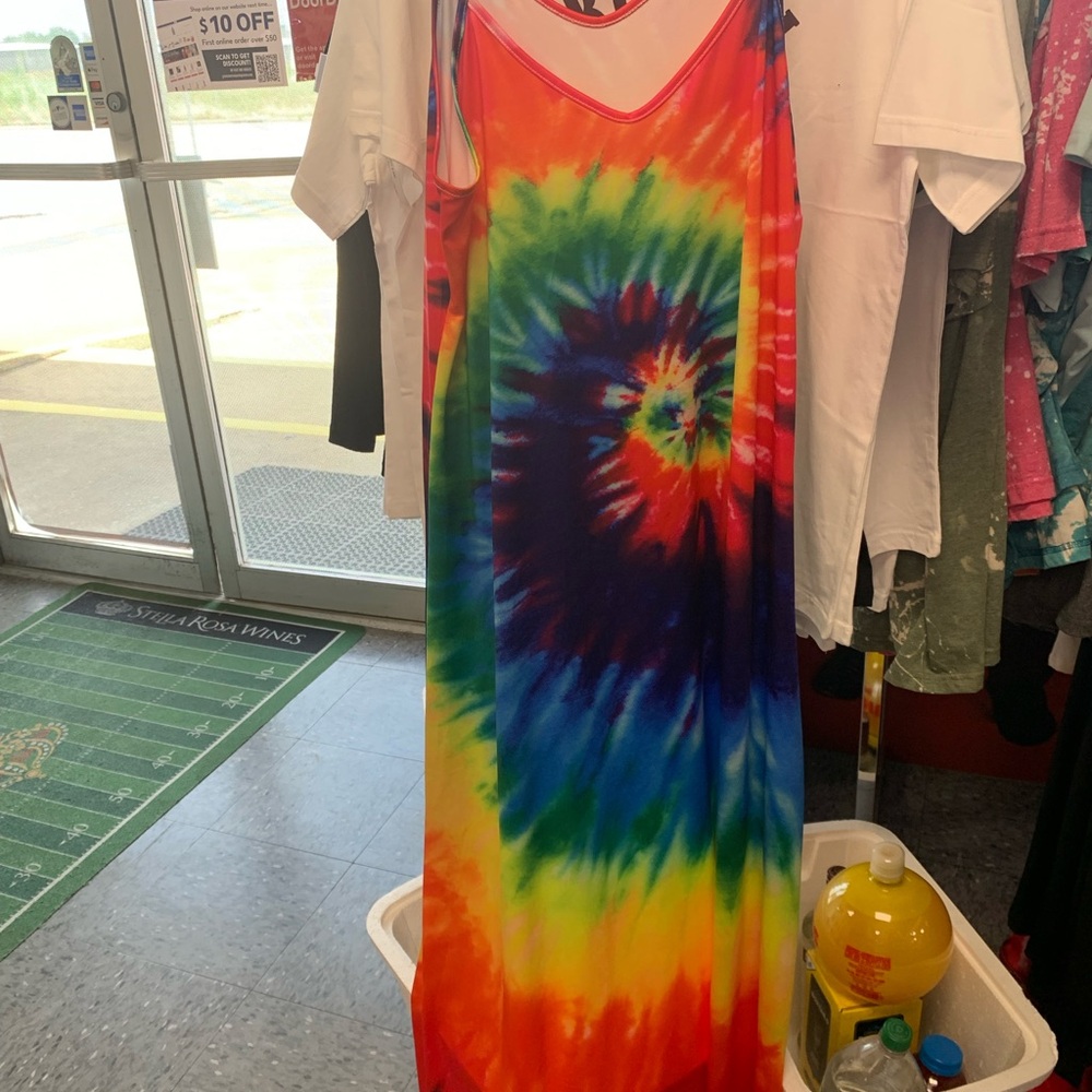 Vibrant Tie-Dye Maxi Dress - Picture 1 of 3